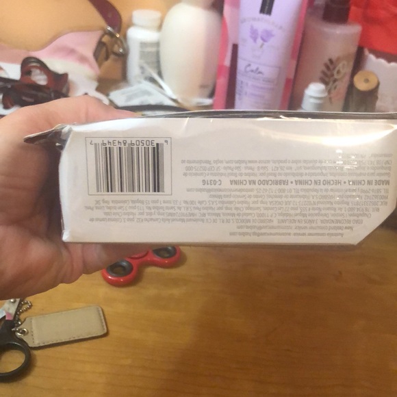 Frozen Elsa doll - Picture 6 of 7